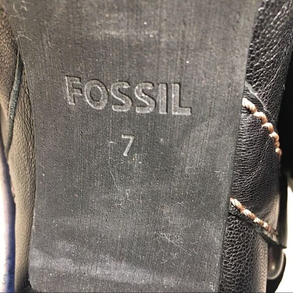 Fossil black leather harness ankle boot - Picture 15 of 15